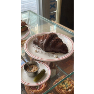 Chocolate Croissant Frozen Dough 70g